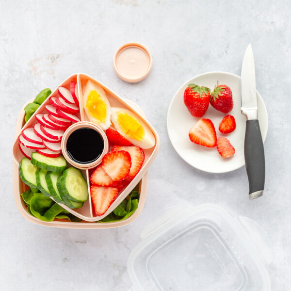 Salade lunchbox met tray