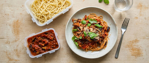 Meal prep recept spaghetti met auberginesaus